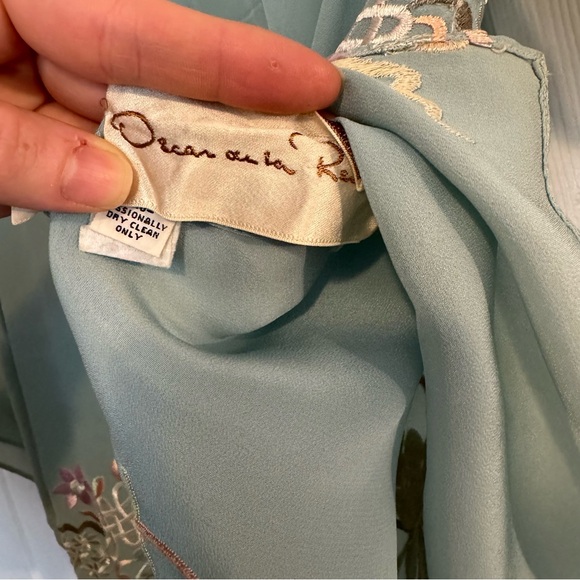 VINTAGE Oscar de la Renta silk top - Picture 3 of 13